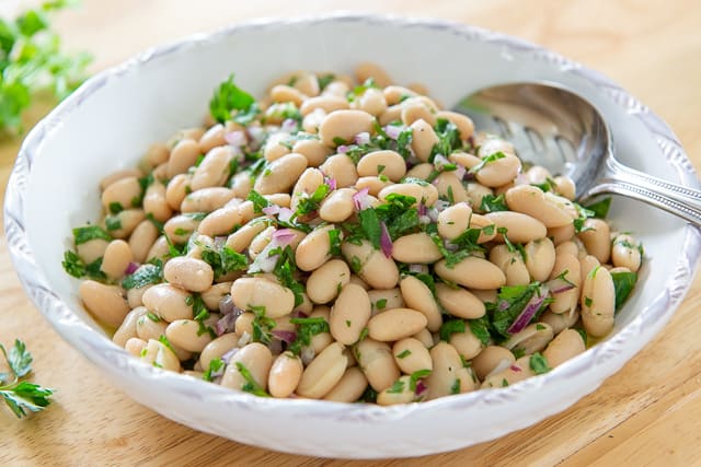 simple white bean salad - Article 3